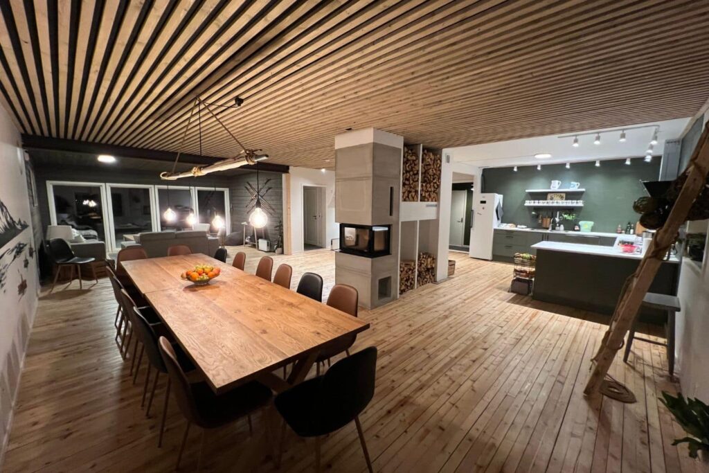 Explorer Lodge 2